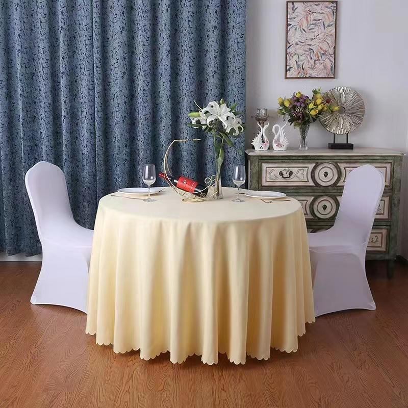 Handmade modern style round banquet tablecloth, customized for family parties and weddings, made of polyester/cotton