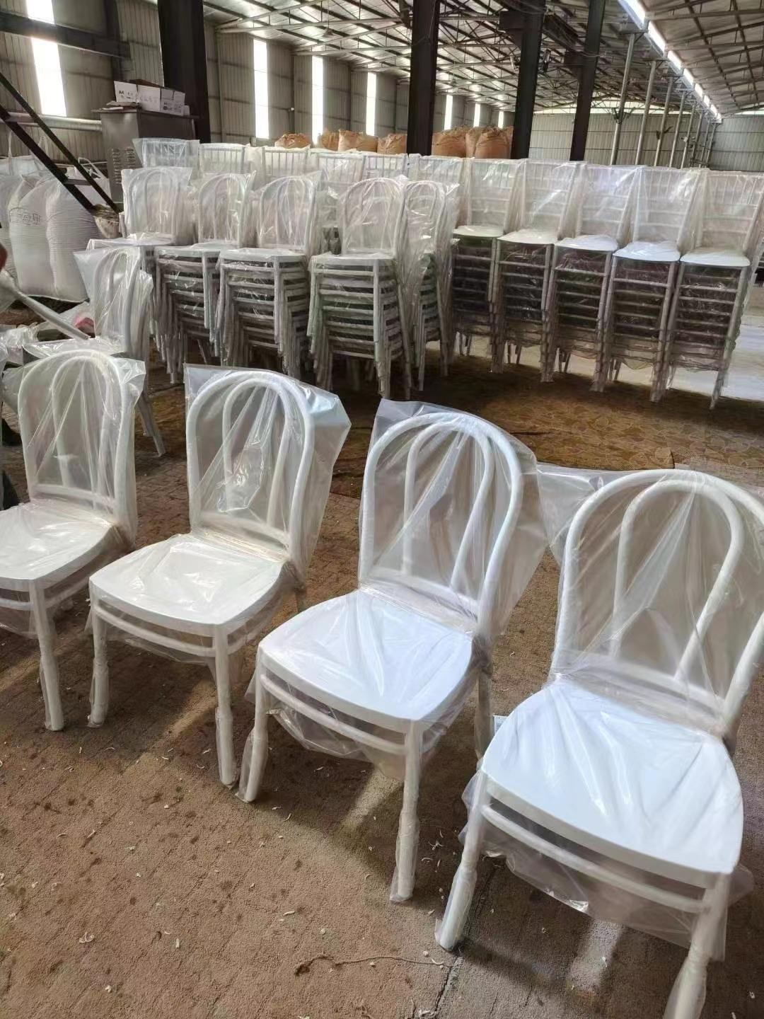 wedding chairs image 2